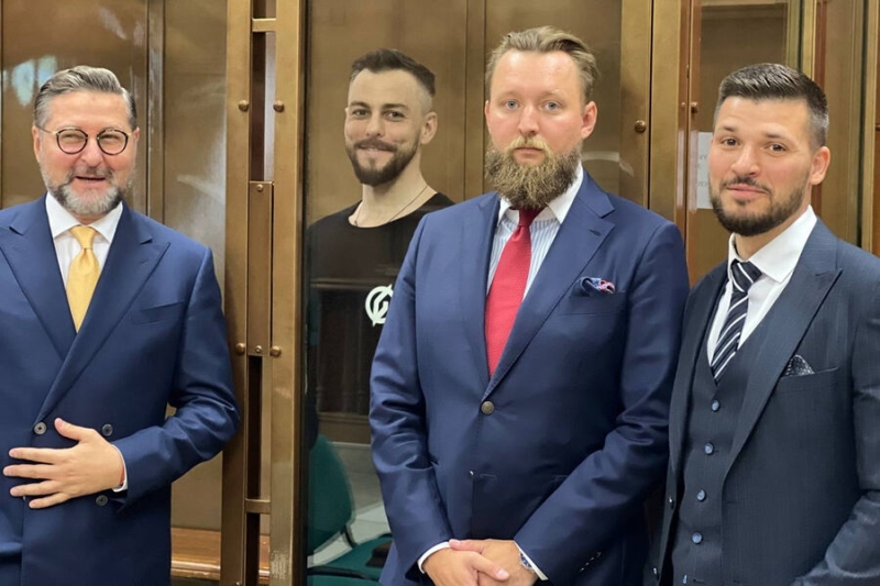 «Улыбался и позировал на камеры». Основателю Grouр-IB Илье Сачкову назначили срок за госизмену 