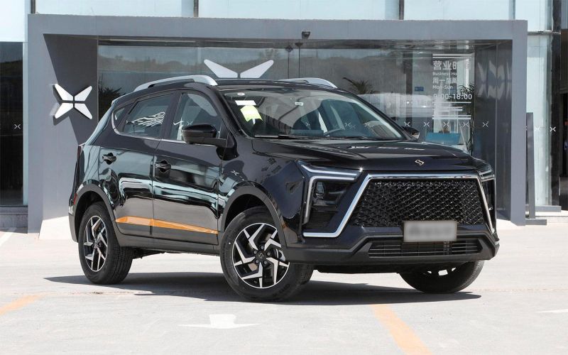 В России впервые показали кроссовер «Москвич 5». Что это за машина