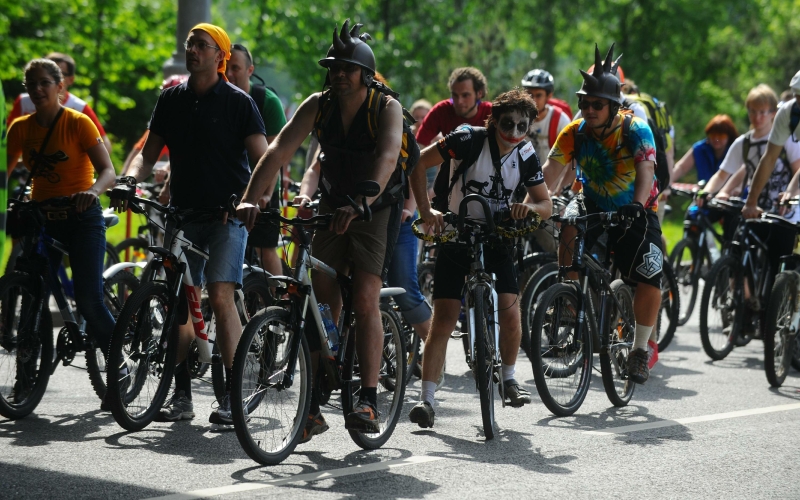 Велосипедистам-трансгендерам запретили выступать в женских турнирах