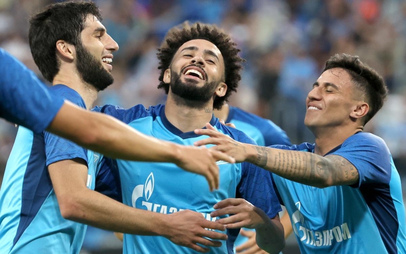 «Зенит» стартовал с победы на «Кубке PARI Премьер»