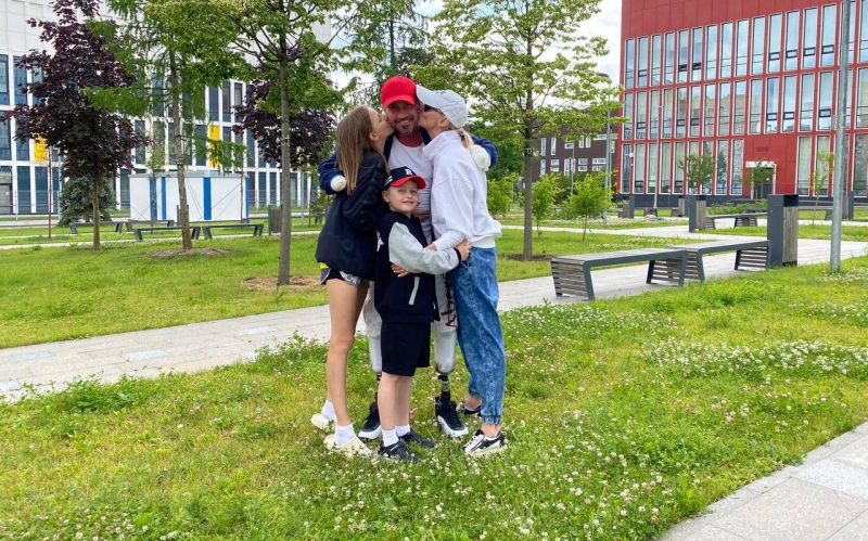 Фигурист Роман Костомаров впервые вышел на лед после ампутации