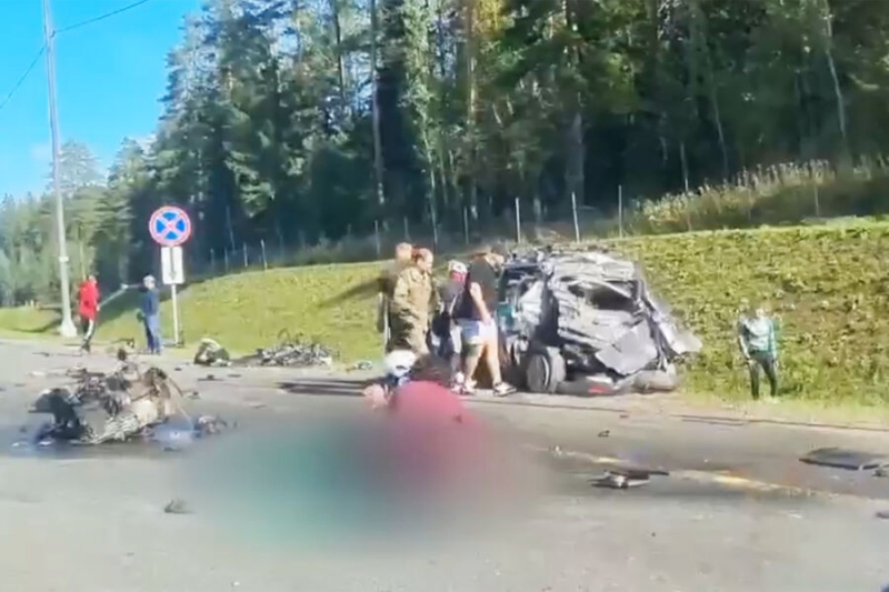 Школьницы-велосипедистки погибли в ДТП с фурой в Ленобласти. У их тренера не было разрешения на выезд 