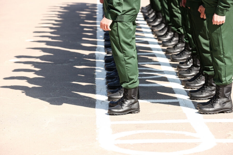 Штрафы, электронные повестки и отсрочка. Что нужно знать о призыве — 2023 