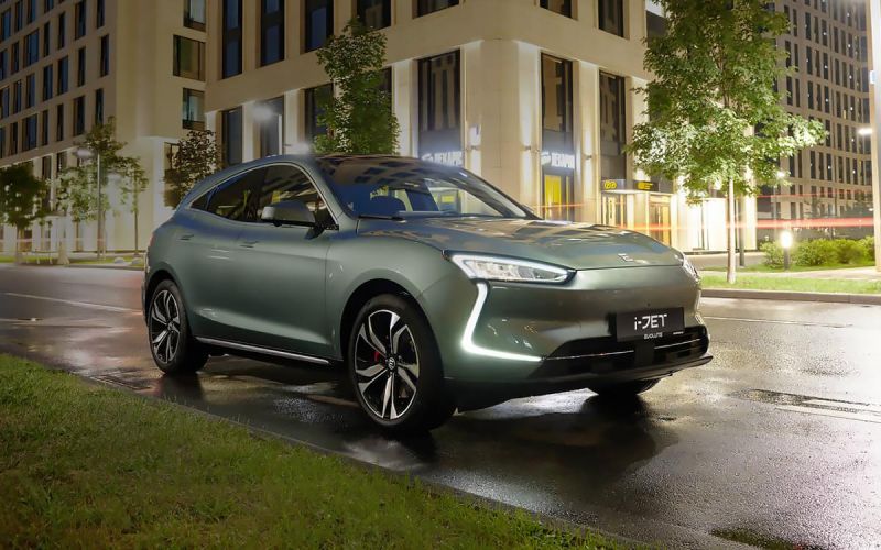 
            Производитель Evolute пообещал в ноябре начать выпуск нового кроссовера
        