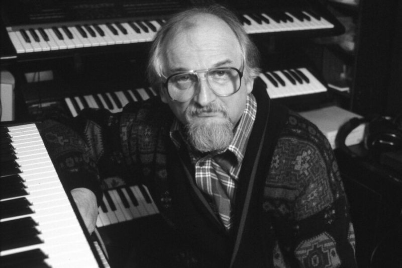 Умер композитор Геннадий Гладков. Он написал музыку к «Бременским музыкантам» и «Джентльменам удачи» 