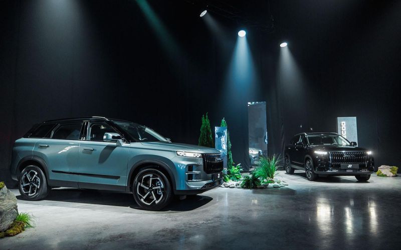 
            В России дебютировал первый кроссовер бренда Jaecoo
        