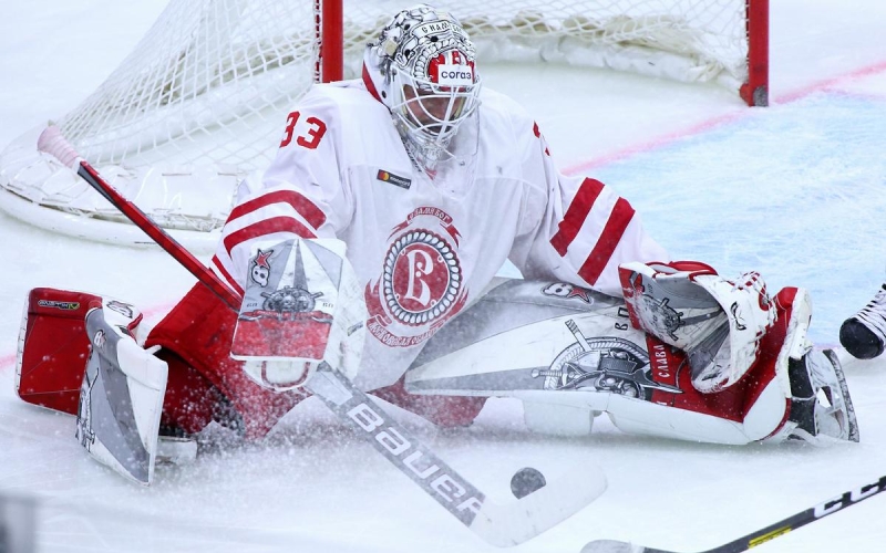 Аутсайдер КХЛ прервал серию из пяти поражений