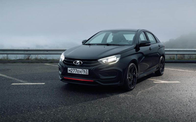 
            АвтоВАЗ назвал цену самой дорогой версии Lada Vesta Sportline
        