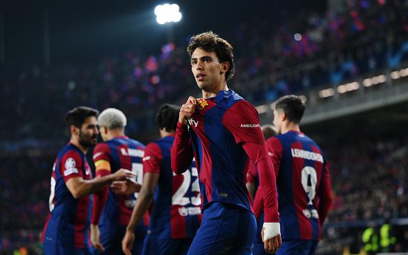 «Барселона» впервые за три года вышла в плей-офф Лиги чемпионов