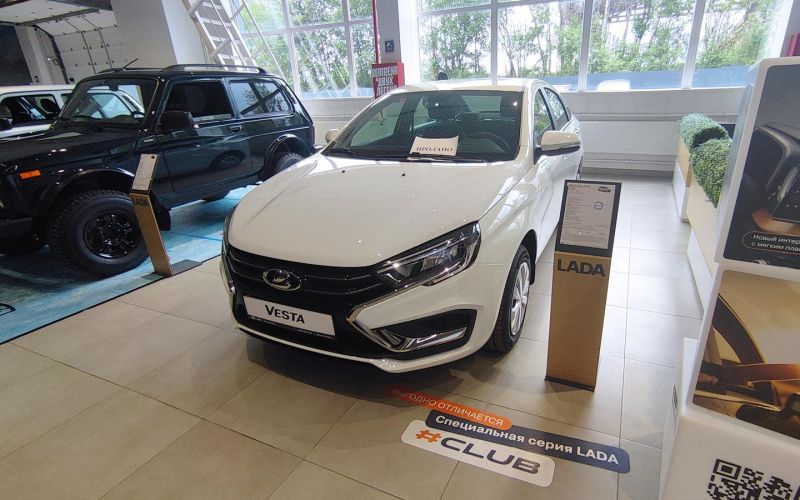 Дилеры увеличили продажи машин в России на 38%