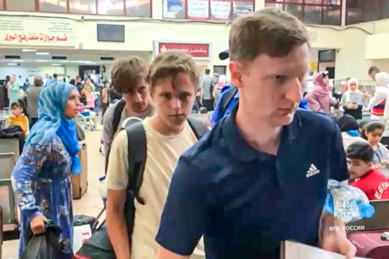 Из Газы в Каир эвакуировали 70 россиян. Им оказывают медицинскую и психологическую помощь 