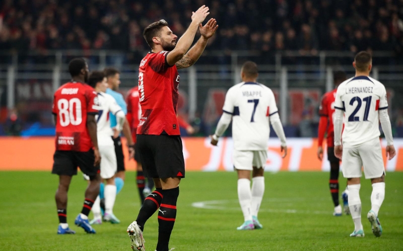 ПСЖ пропустил гол через себя и проиграл «Милану» в матче Лиги чемпионов