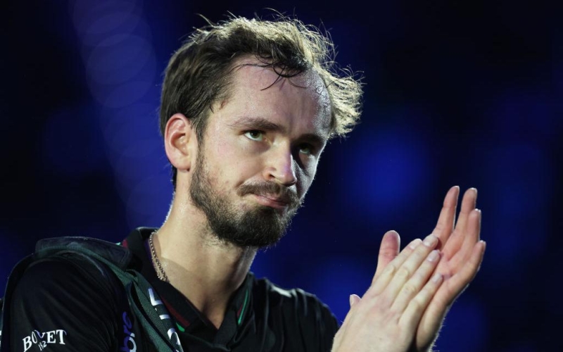 Тарпищев объяснил поражение Медведева в полуфинале Итогового турнира ATP