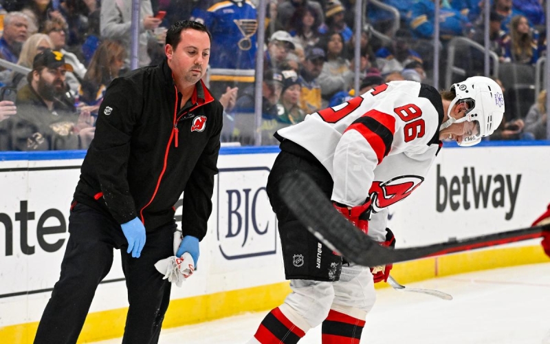 Трудно заменить. Лучший бомбардир НХЛ выбыл на несколько недель из-за травмы