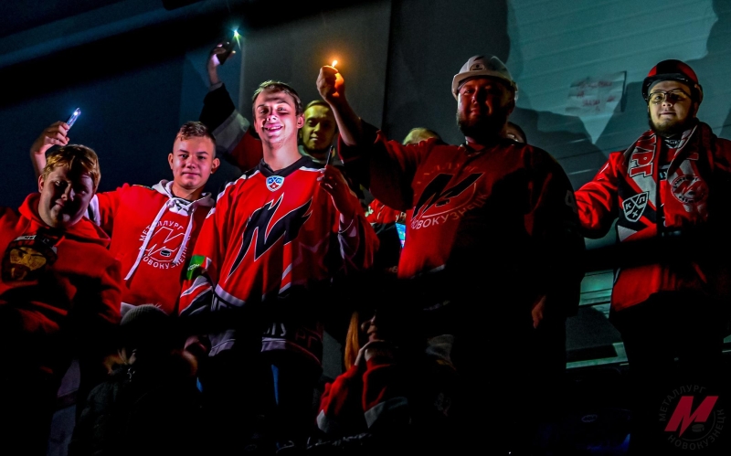 В Новокузнецке недоиграли матч ВХЛ из-за сильнейшего за 45 лет урагана