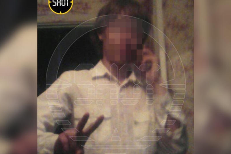 Зарезал семью, снял деньги и ушел гулять. Подросток убил восьмиклассницу, приревновав к брату 