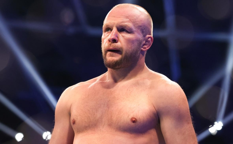 Экс-чемпион Bellator Шлеменко нокаутировал серба Илича в бою-реванше