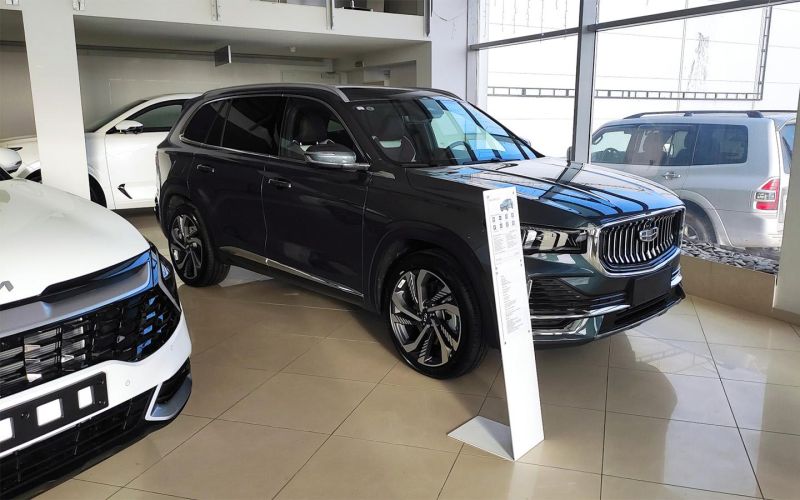 
            В России начали дешеветь «Москвичи», Geely и Haval. Что случилось
        