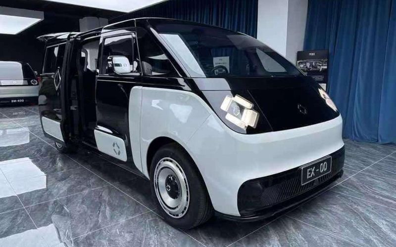 
            Вернувшаяся в Россию Haima выпустит новую модель EX-00 в 2024 году
        