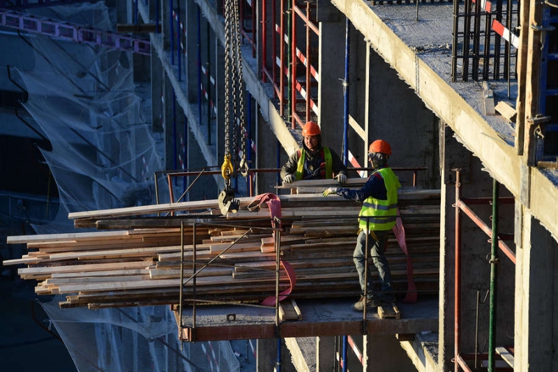 За 4 года в России расселили почти 10 млн кв. м аварийного жилья 