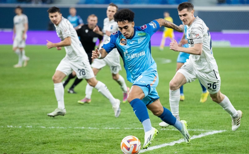 «Зенит» одержал победу и сместил «Краснодар» с первого места в РПЛ