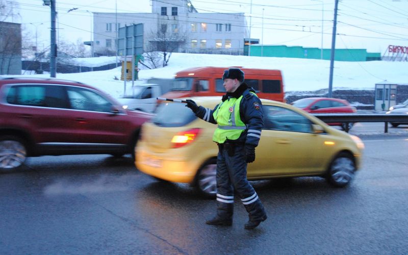 ГИБДД Москвы предупредила о масштабных проверках во время праздников