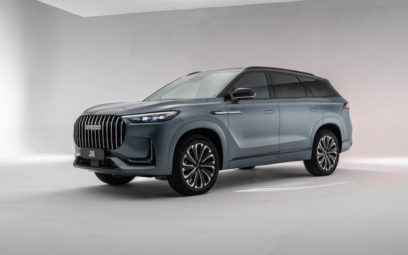 
            Jaecoo показал большой кроссовер J8 для России
        