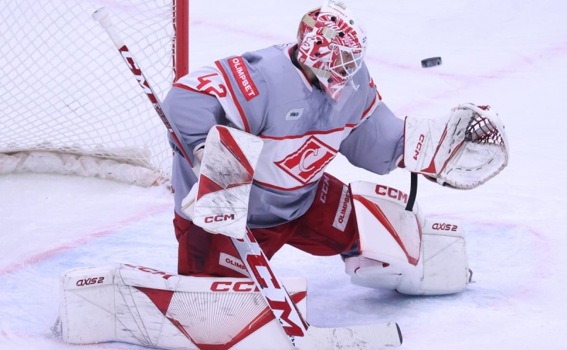 «Спартак» потерпел четвертое подряд поражение в КХЛ