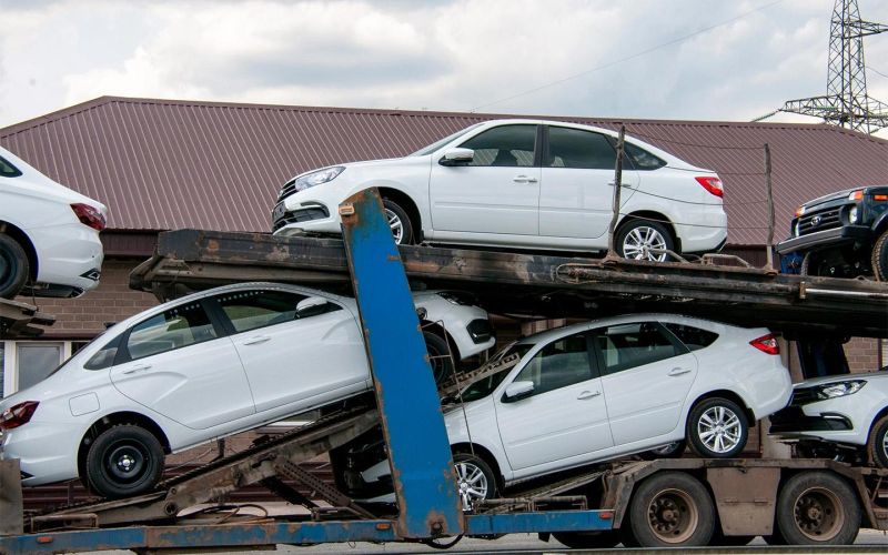 
            Авторынок в России притормозил. 6 главных выводов по итогам января
        