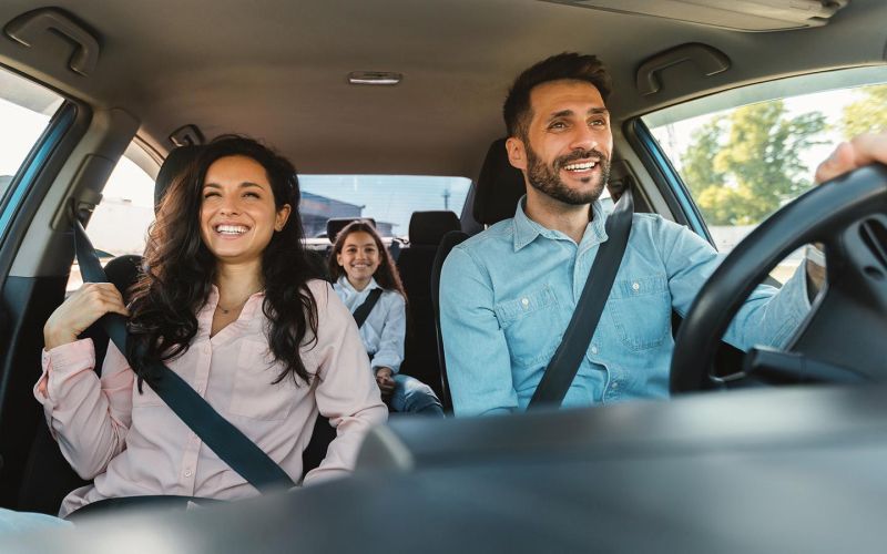 
            Интересные игры в дорогу: во что можно поиграть в машине и поезде
        