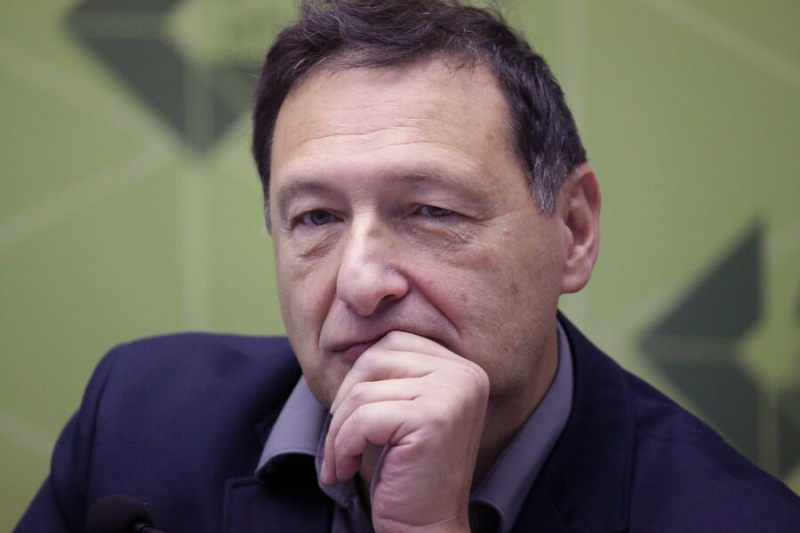 Суд ужесточил наказание Борису Кагарлицкому, заменив штраф на пять лет колонии 