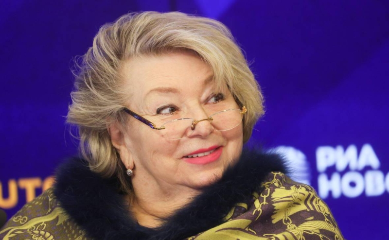 Тарасова рассказала об инциденте с выкатившимся за пределы ВПП самолетом