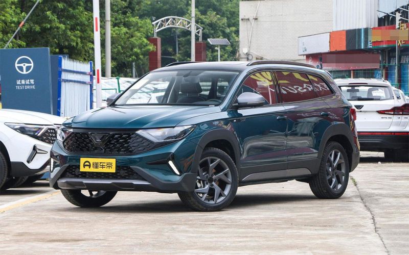 
            В России изменились цены на доступные машины по параллельному импорту
        