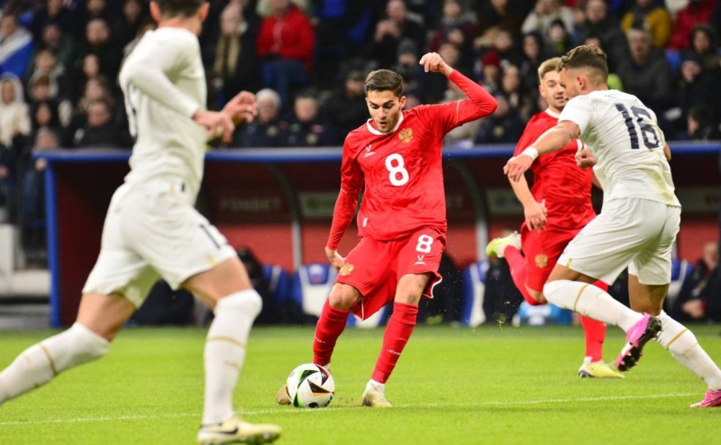 Карпин оценил прогресс Захаряна после перехода в чемпионат Испании