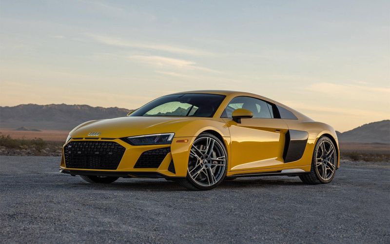 
            Компания Audi завершила выпуск спорткара R8
        