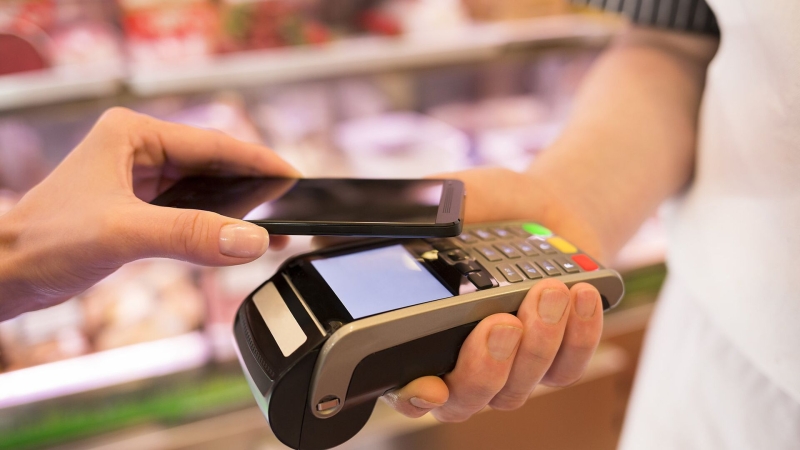 Samsung не комментирует прекращение обслуживания карт "Мир"