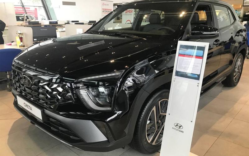 
            «Тот же Hyundai». Что увидит в автосалоне покупатель Solaris HC и HS
        
