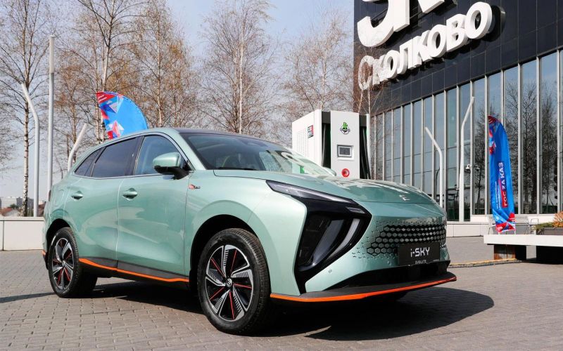 
            Аналитики подсчитали стоимость владения электрокарами Evolute
        