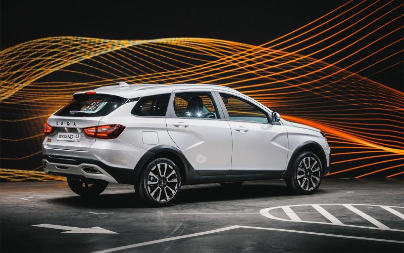 
            АвтоВАЗ определился с дизайном кроссовера на базе Lada Vesta
        