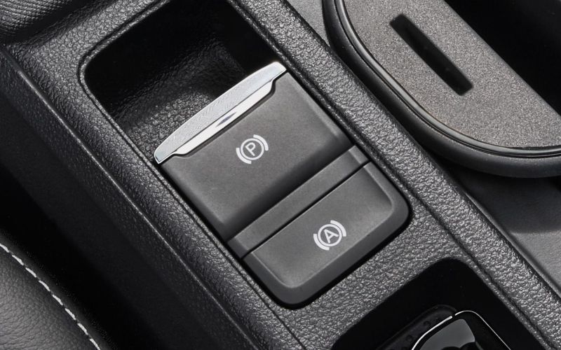 
            Что такое Auto Hold, как пользоваться, плюсы и минусы
        