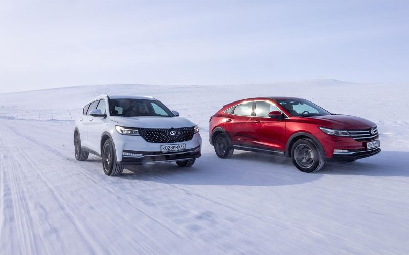 
            Учим русский. Тест-драйв DFSK ix5 и DFSK ix7
        