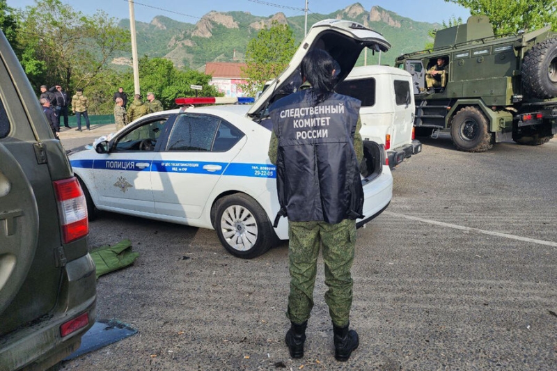 В минздраве КЧР рассказали о состоянии полицейских, пострадавших при нападении 