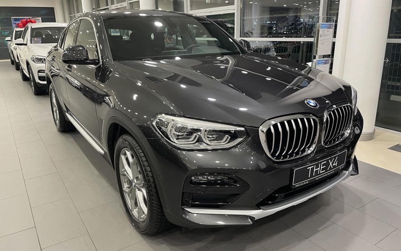 
            За ряд машин дешевле 10 млн руб. придется заплатить налог на роскошь
        