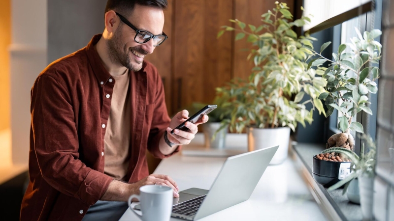 ПСБ запустил трансграничные переводы по номеру телефона