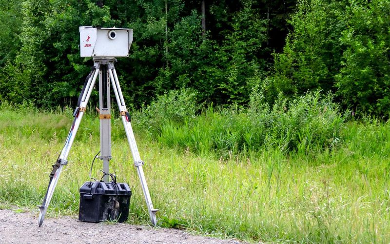 
            В Госдуме предложили запретить передвижные дорожные камеры
        