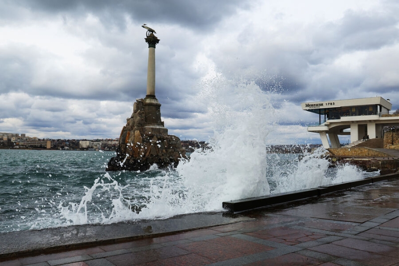 Жители Севастополя рассказали, что привыкли к звукам сирены 