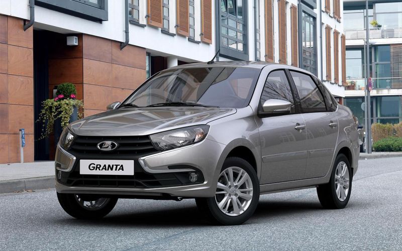 Эксперты назвали цену ремонта Lada Granta после ДТП