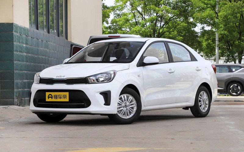 
            Какие Kia и Toyota можно купить дешевле ₽2 миллионов на гарантии: список
        