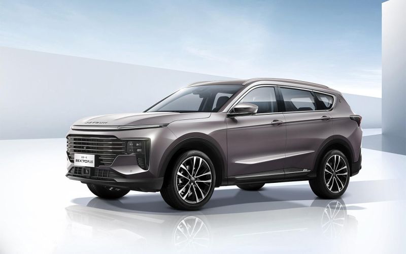 
            Jetour X70 Plus получил рестайлинг в Китае. Он продается в России
        