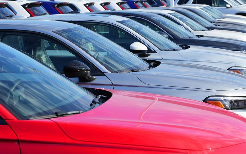 
            «К цене машин добавят ₽250 тыс.». Чем грозит повышение утильсбора
        